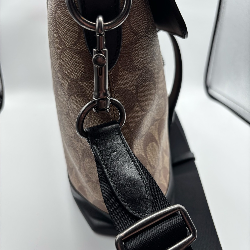 Coach Hamilton Portfolio Brief - Picture 10 of 14